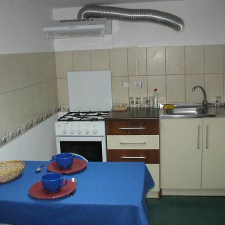 Konukevi Studhaus Kaloşvar